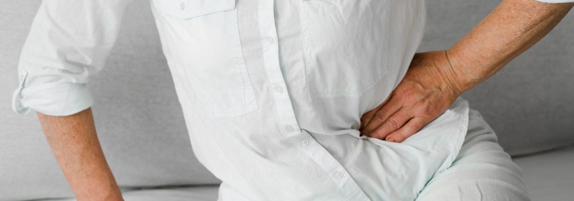 THR (Total Hip Replacement) - mengatasi gangguan sendi panggul yang berat